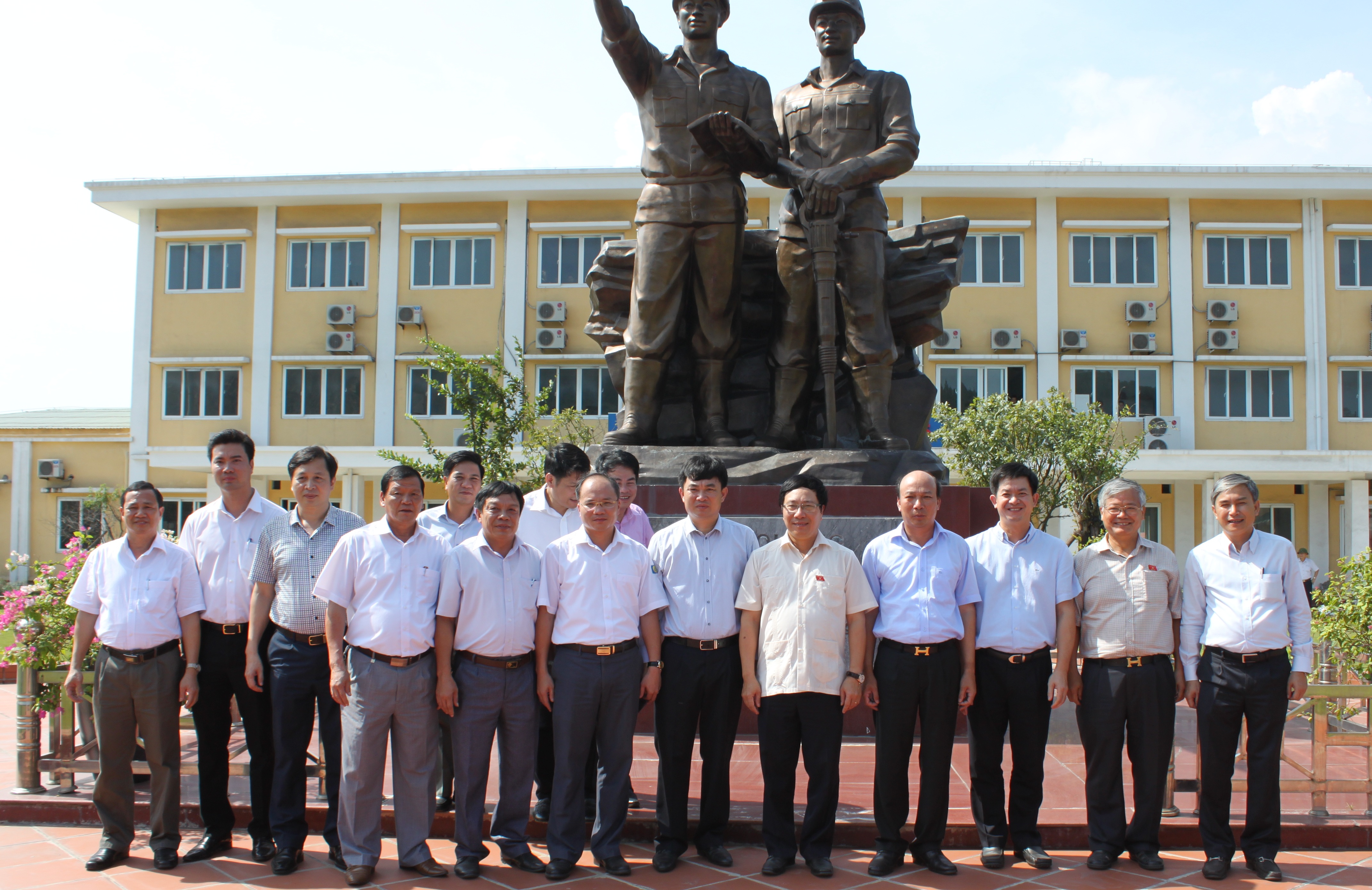 Cơ cấu tổ chức